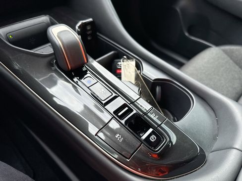 Used 2024 Toyota Crown XLE image 20