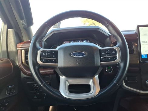 Used 2024 Ford Expedition Max Limited image 19