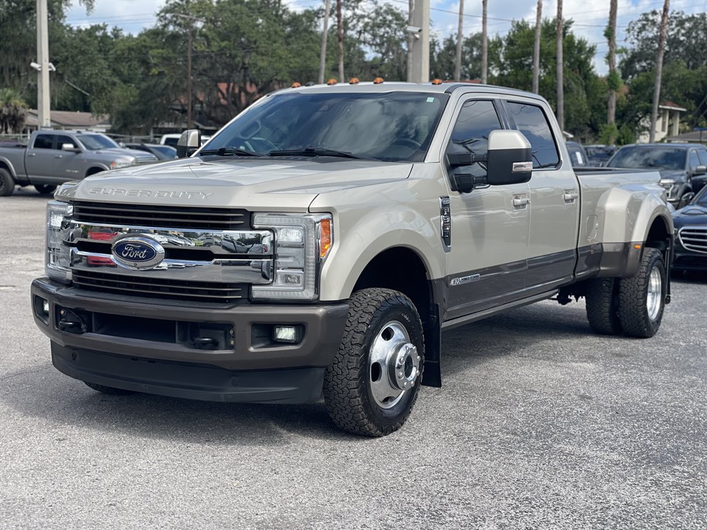Used 2017 Ford F350 King Ranch w/ King Ranch Ultimate Package AWD/4WD image 19
