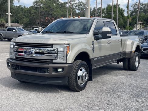 Used 2017 Ford F350 King Ranch w/ King Ranch Ultimate Package AWD/4WD image 19