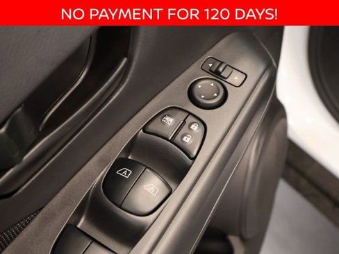 New 2025 Nissan Kicks Play S image 10