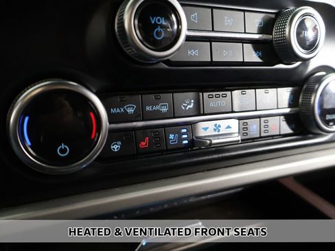 Used 2024 Ford Expedition Limited RWD image 8
