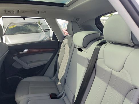 Used 2023 Audi Q5 2.0T Prestige image 13