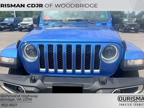 Used 2021 Jeep Gladiator Overland w/ Popular Equipment Package AWD/4WD image 2