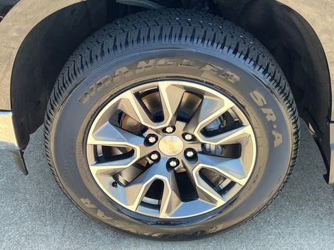 Used 2024 Chevrolet Silverado 1500 LT image 12