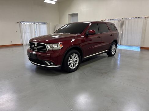 Used 2019 Dodge Durango SXT w/ 3rd Row Seating Group RWD image 4