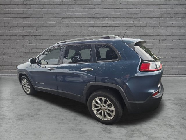 Used 2020 Jeep Cherokee Latitude w/ Cold Weather Group FWD image 8