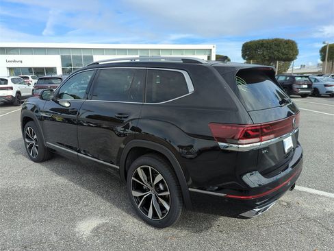 New 2026 Volkswagen Atlas SEL Premium R-Line image 9