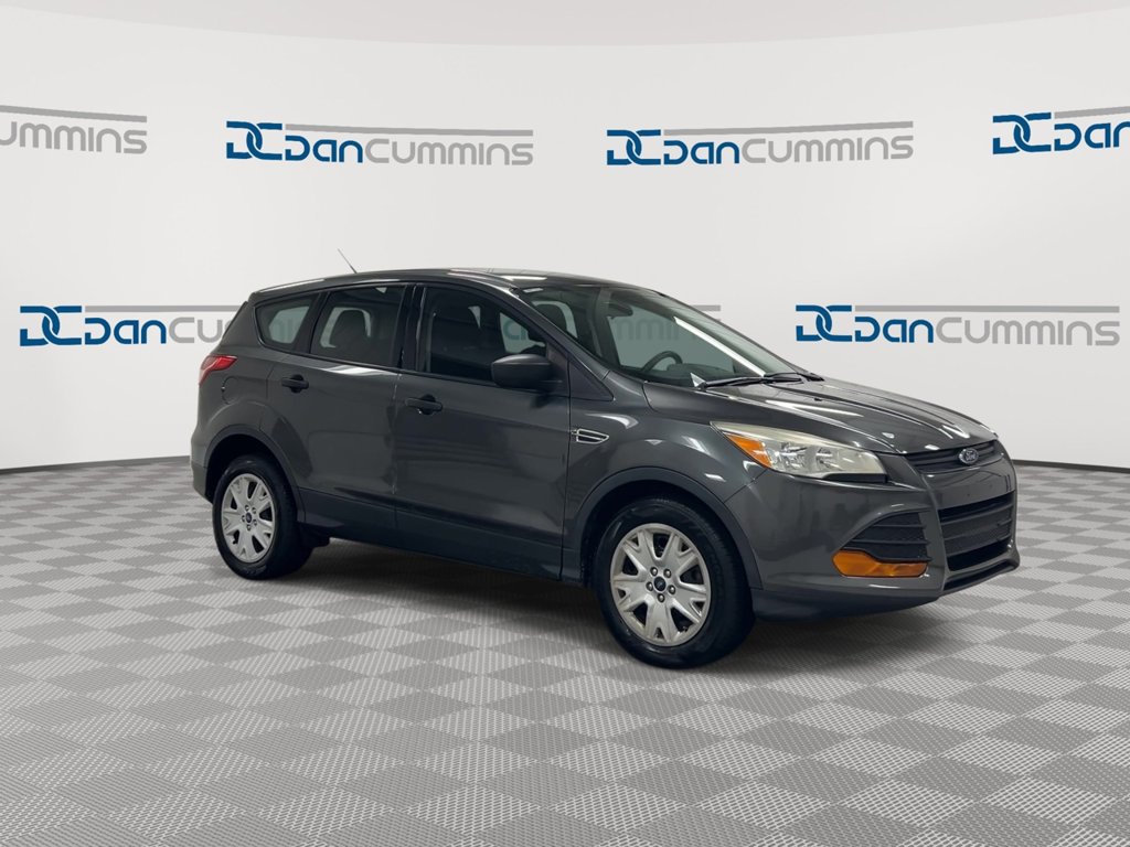 Used 2016 Ford Escape S FWD image 2