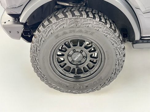 Used 2023 Ford Bronco Badlands image 29