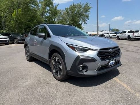 Used 2024 Subaru Crosstrek 2.5i Limited AWD/4WD image 2