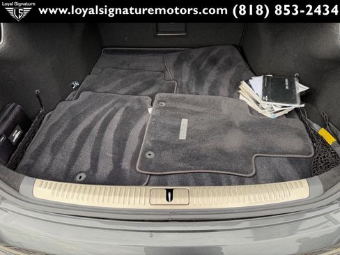 Used 2019 Genesis G90 5.0 Ultimate image 12