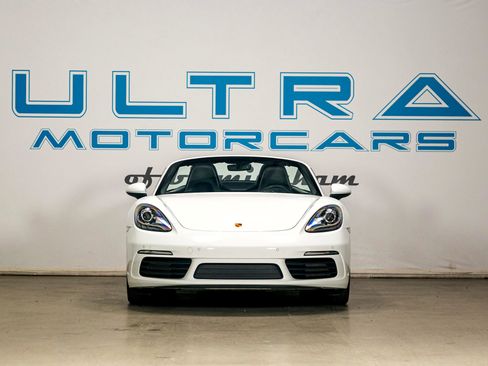 Used 2018 Porsche 718 Boxster S image 13