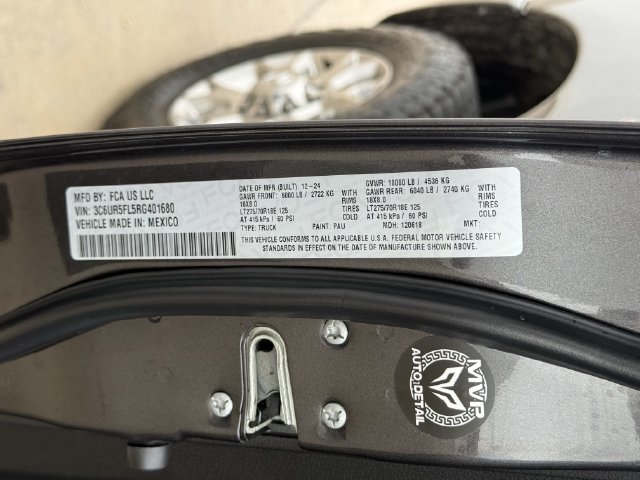 Used 2024 RAM 2500 Laramie w/ Safety Group AWD/4WD image 34