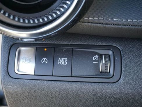 Used 2025 Chevrolet Equinox LT w/ Safety and Technology Package FWD image 17