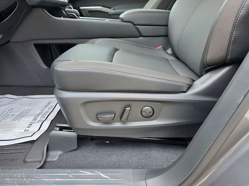 New 2026 Nissan Pathfinder SL AWD/4WD image 18