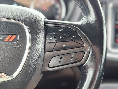 Used 2023 Dodge Challenger SXT image 16