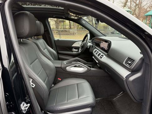 Used 2024 Mercedes-Benz GLE 350 4MATIC w/ Panoramic Roof image 14