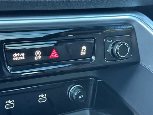 Certified 2025 Audi Q5 Premium Plus w/ Premium Plus image 21