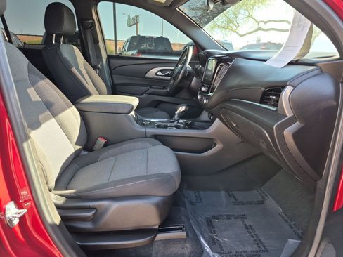 Used 2023 Chevrolet Traverse LT AWD/4WD image 25