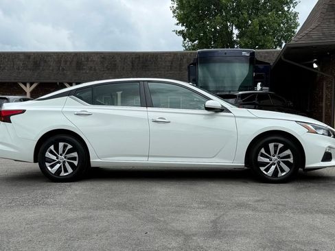 Used 2019 Nissan Altima 2.5 S AWD/4WD image 6