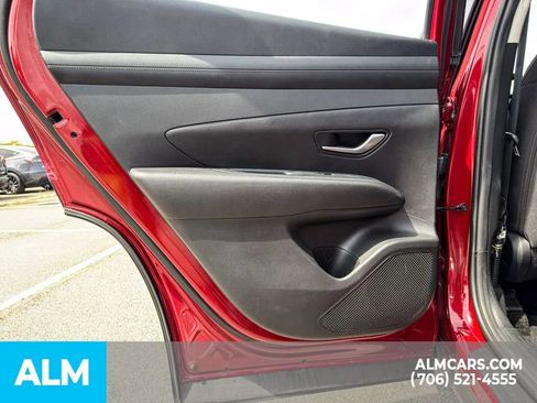 Certified 2025 Hyundai Tucson SEL FWD image 12
