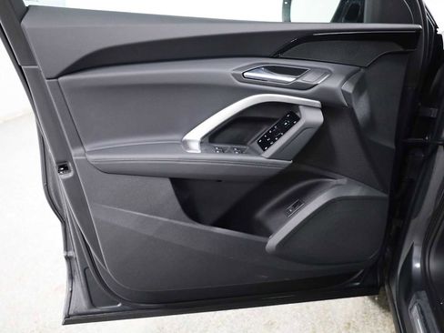 New 2025 Audi Q5 Premium image 16