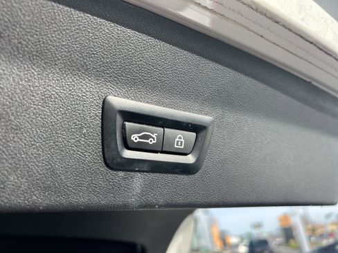 Used 2022 BMW X4 xDrive30i w/ Convenience Package image 25