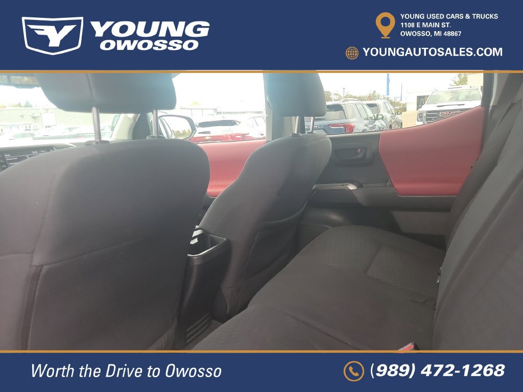 Used 2021 Toyota Tacoma SR5 AWD/4WD image 30