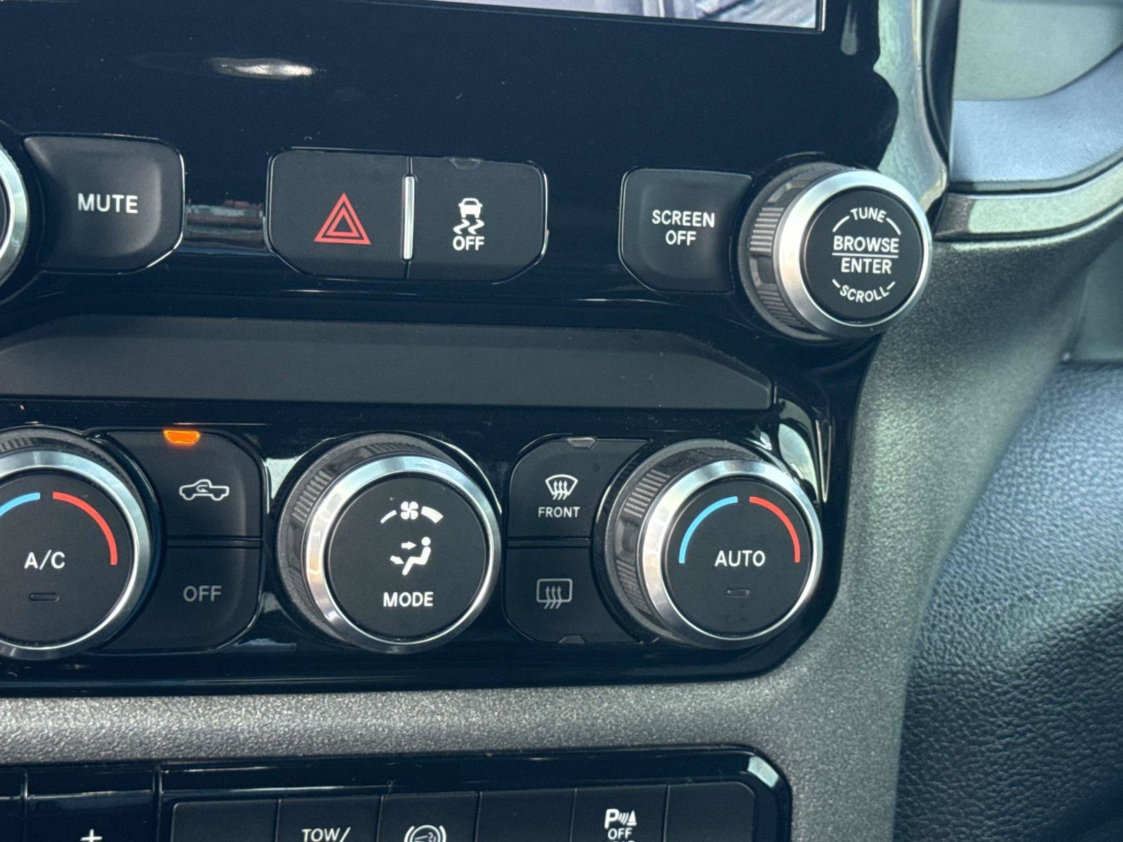 Used 2022 RAM 3500 Tradesman AWD/4WD image 29