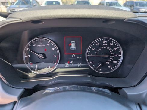 New 2025 Subaru Crosstrek 2.5i Limited w/ Popular Package #4A image 17