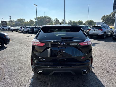 Used 2020 Ford Edge ST w/ Equipment Group 401A image 6