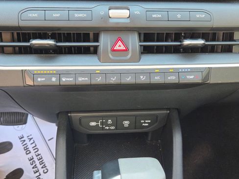 Used 2025 Kia K4 FWD image 21