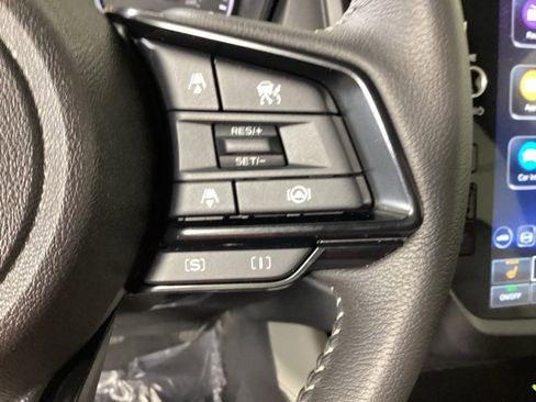 Used 2025 Subaru Forester Premium image 27
