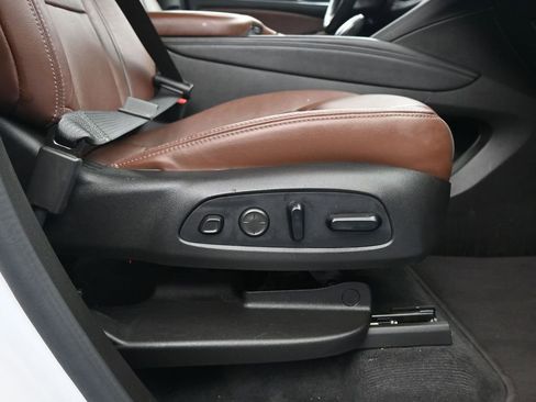 Used 2021 Buick Enclave Avenir w/ Avenir Technology Package image 15