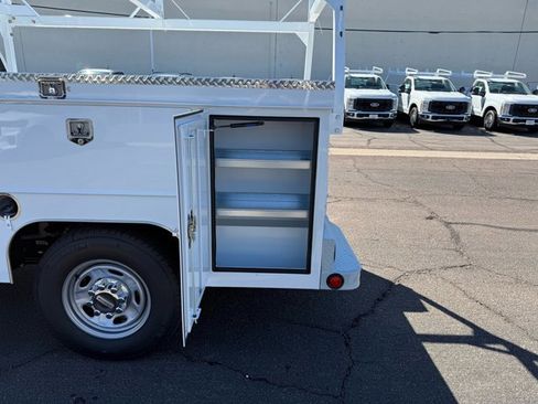 New 2026 Ford F250 XL w/ XL Chrome Package image 11