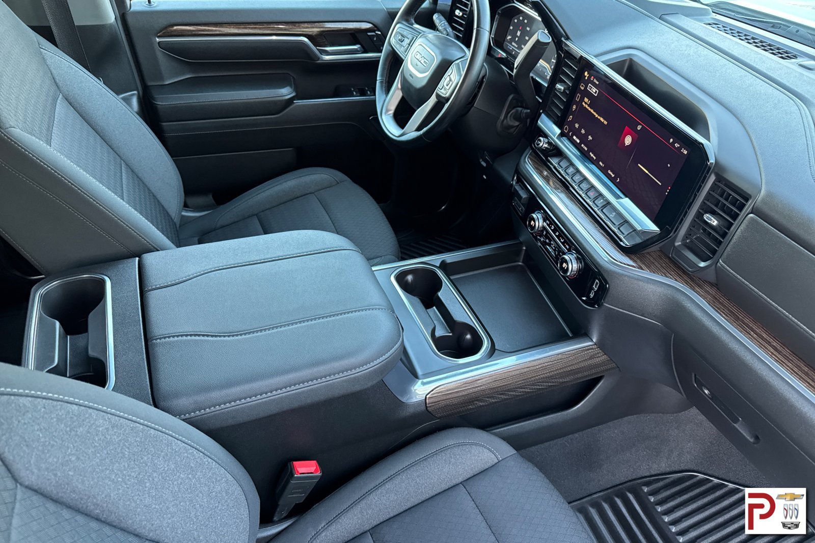 Certified 2024 GMC Sierra 3500 SLE w/ Preferred Package AWD/4WD image 19