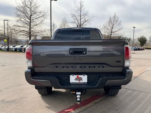 Used 2023 Toyota Tacoma TRD Off-Road image 7