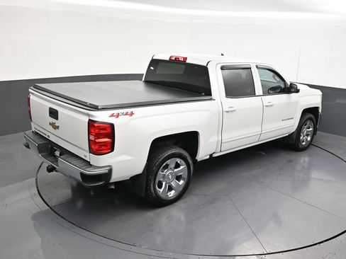 Used 2018 Chevrolet Silverado 1500 LT w/ LT Eassist Package AWD/4WD image 21