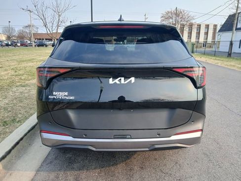 New 2026 Kia Sportage EX FWD image 11