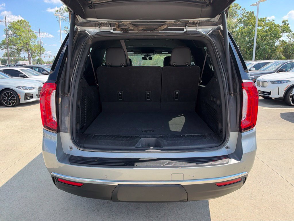 Used 2023 GMC Yukon XL SLT w/ SLT Luxury Package RWD image 26
