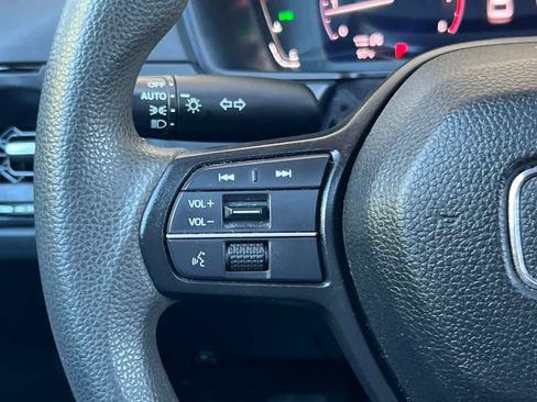 Used 2023 Honda Accord EX image 24