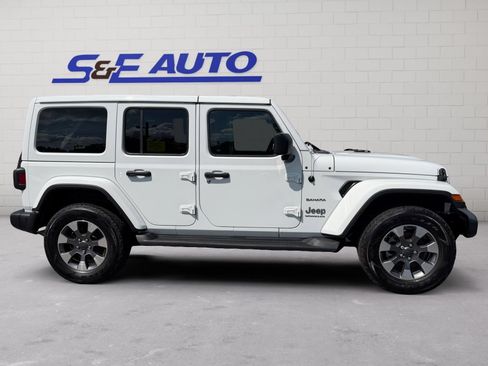 Used 2023 Jeep Wrangler Unlimited Sahara w/ Cold Weather Group AWD/4WD image 5