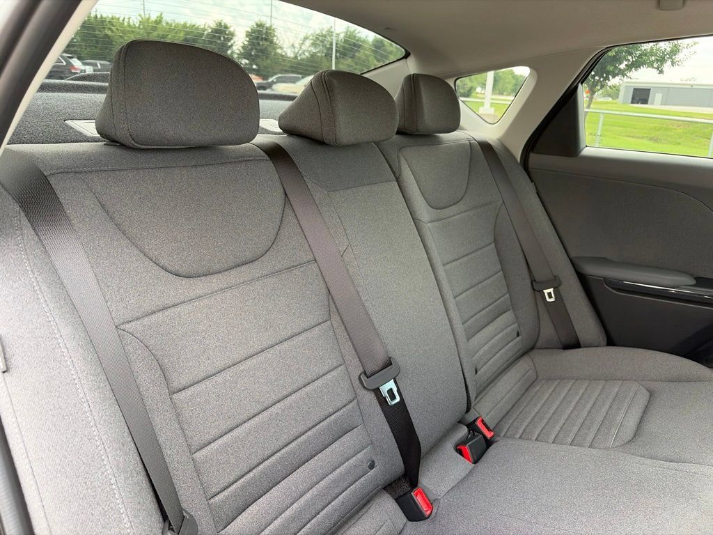 Used 2025 Kia K4 EX FWD image 36