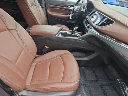 Used 2020 Buick Enclave Avenir w/ Avenir Technology Package image 28