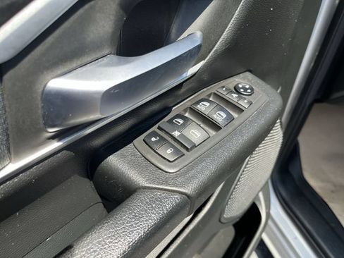 Used 2021 RAM 1500 Big Horn AWD/4WD image 17