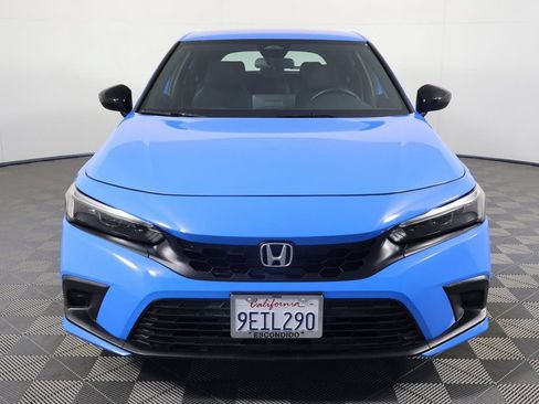 Used 2023 Honda Civic Sport image 2