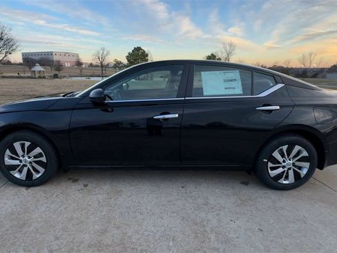 New 2025 Nissan Altima 2.5 S image 5