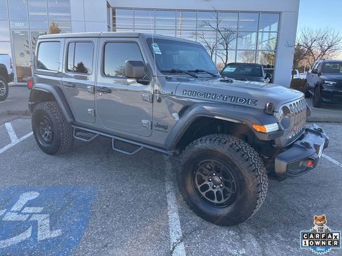 Used 2023 Jeep Wrangler Unlimited Sport image 39