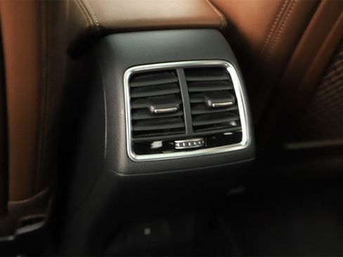 Used 2016 Audi Q3 2.0T Prestige image 23